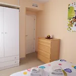 Apartment Lovely, Quiet Downtown-beach W Balcony