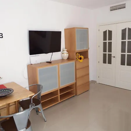 Apartment Lovely, Quiet Downtown-beach W Balcony Fuengirola