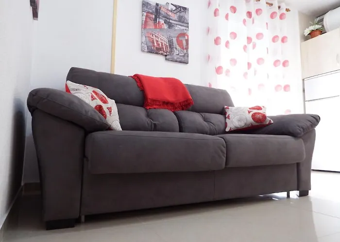 Lovely, Quiet Downtown-beach W Balcony Apartment *