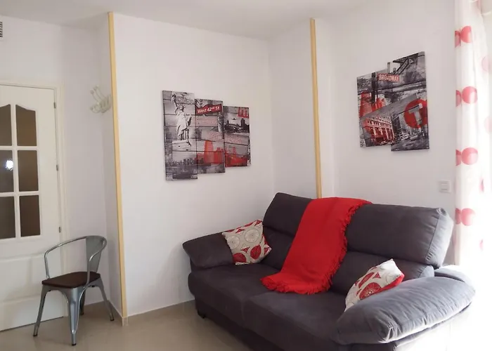 Lovely, Quiet Downtown-beach W Balcony